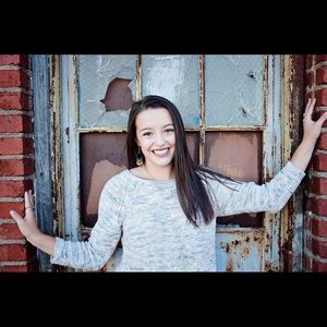 Meet your Posher, Annie